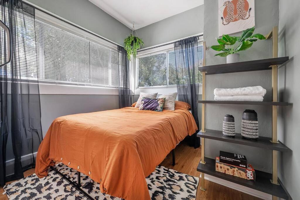 Jungle Themed Apt. Close To Coffee, Food + Shops! Tampa Extérieur photo