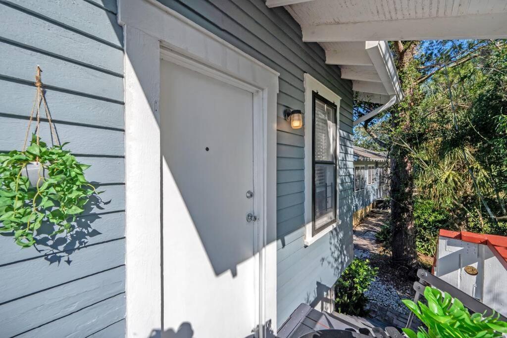 Jungle Themed Apt. Close To Coffee, Food + Shops! Tampa Extérieur photo
