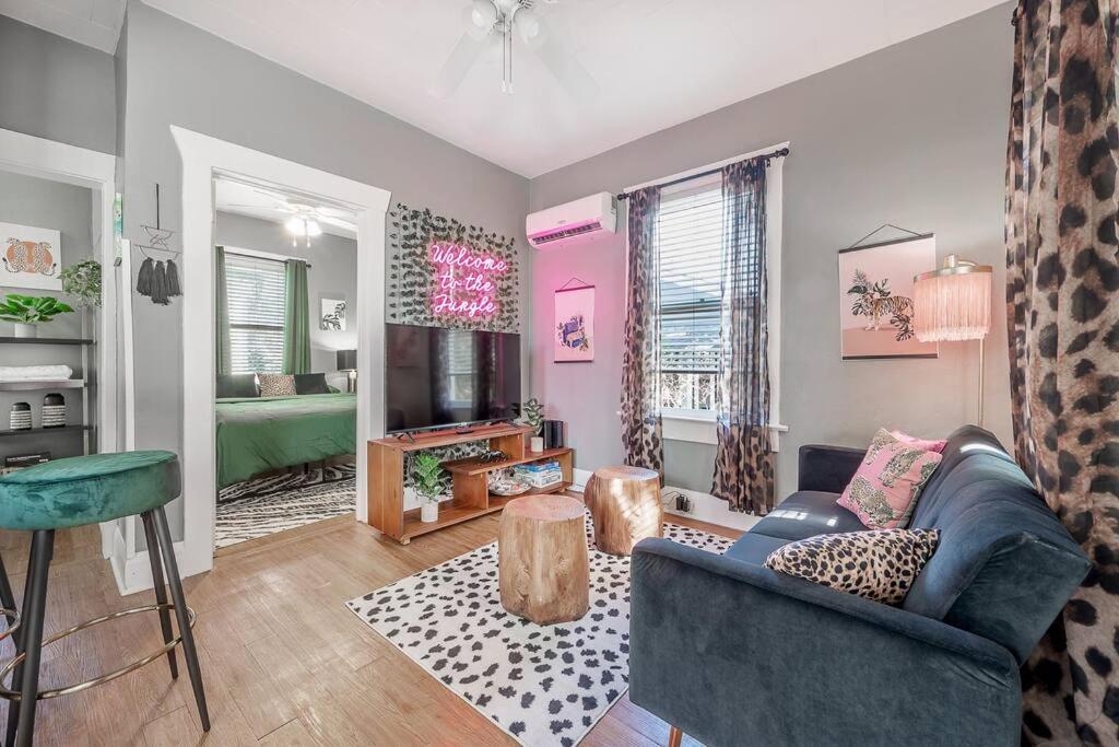 Jungle Themed Apt. Close To Coffee, Food + Shops! Tampa Extérieur photo